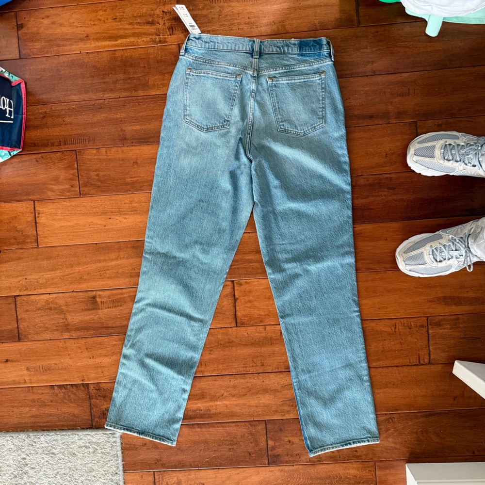 NWT Abercrombie & Fitch The 90’s Straight Curve Love Jeans in Medium Wash Denim - Picture 4 of 4